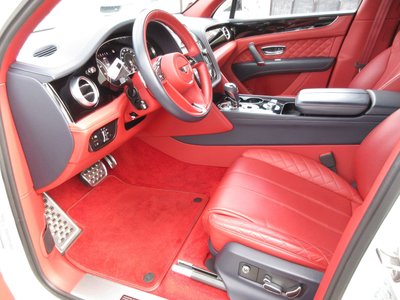 2017 Bentley BENTAYGA — миниатюра 13