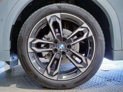 2025 BMW X2 thumbnail 18