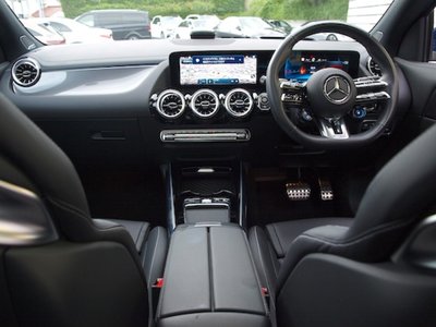 2025 Mercedes-BENZ GLA AMG photo 11