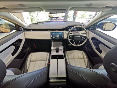 صورة 4 لـ 2024 LAND Rover RANGE ROVER EVOQUE