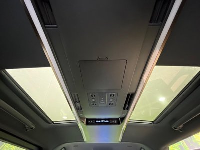 2025 Toyota ALPHARD 照片 3