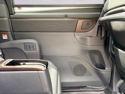2024 Toyota ALPHARD — фото 42