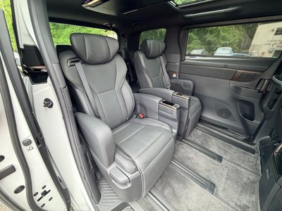 2024 Toyota ALPHARD — фото 35