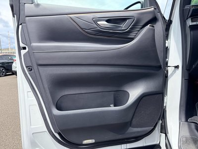 2024 Toyota ALPHARD — фото 40
