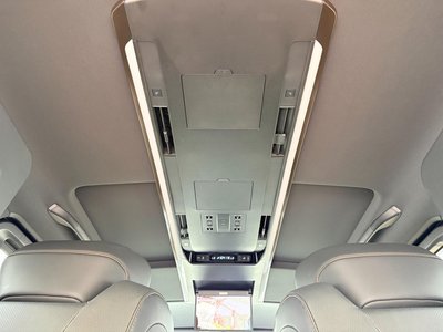 2024 Toyota ALPHARD — фото 44