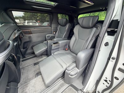 2024 Toyota ALPHARD — фото 36