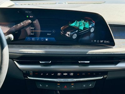 2025 Cadillac XT4 — миниатюра 41