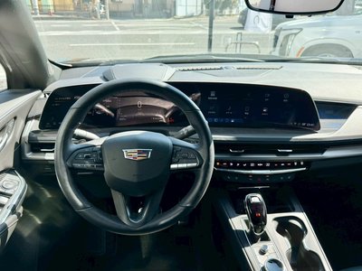 2025 Cadillac XT4 — миниатюра 32