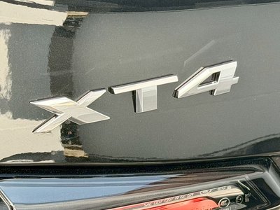 2025 Cadillac XT4 — миниатюра 19