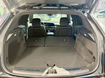 2025 Cadillac XT4 — миниатюра 28