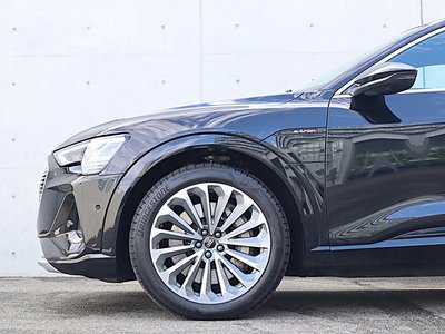 صورة مصغرة 104 لـ 2024 AUDI E-TRON