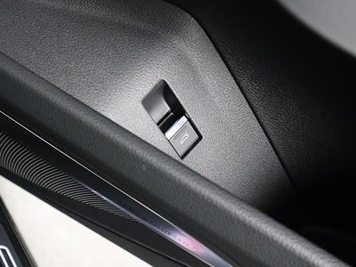 صورة مصغرة 238 لـ 2024 AUDI E-TRON