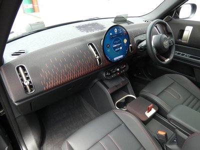 صورة 32 لـ 2024 MINI COOPER COUNTRYMAN