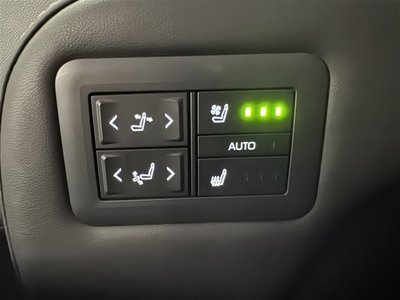 صورة 32 لـ 2024 Toyota ALPHARD