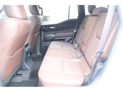 صورة 21 لـ 2024 Toyota LAND CRUISER 250