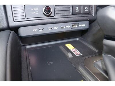 صورة 13 لـ 2024 Toyota LAND CRUISER 250
