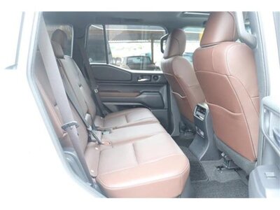 صورة 20 لـ 2024 Toyota LAND CRUISER 250