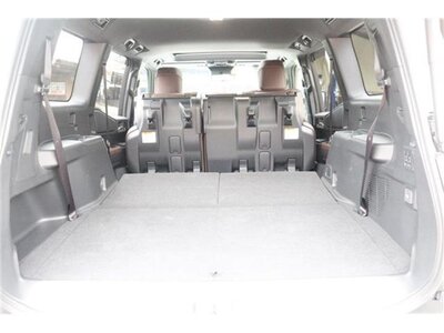 صورة 31 لـ 2024 Toyota LAND CRUISER 250