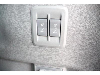 صورة 30 لـ 2024 Toyota LAND CRUISER 250