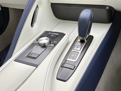 2025 Lexus LC CONVERTIBLE thumbnail 42