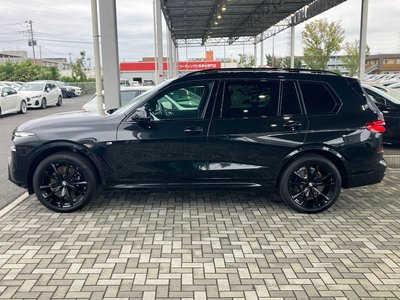 2023 BMW X7 photo 4