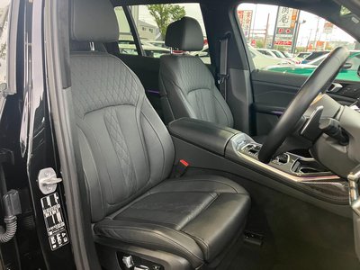 2023 BMW X7 thumbnail 49