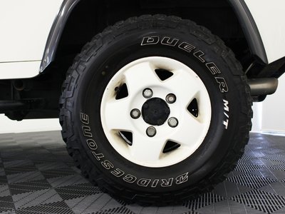 1999 LAND Rover DEFENDER photo 11