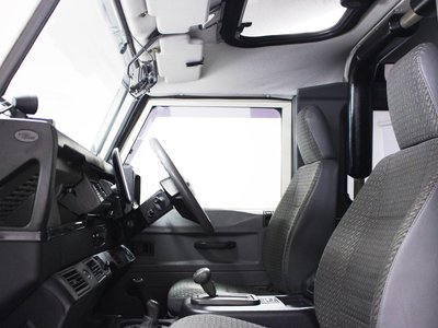 1999 LAND Rover DEFENDER photo 16