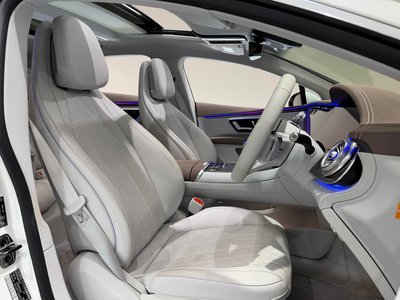2023 Mercedes-BENZ EQS photo 13