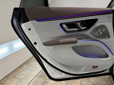 2023 Mercedes-BENZ EQS thumbnail 23