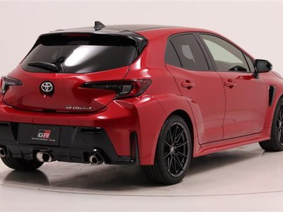 صورة 7 لـ 2025 Toyota GR COROLLA
