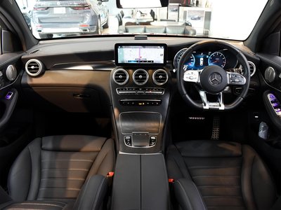 صورة 4 لـ 2021 Mercedes-BENZ GLC AMG