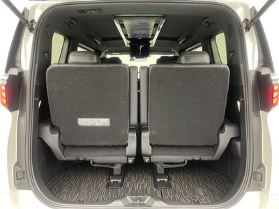 2024 Toyota ALPHARD — миниатюра 36
