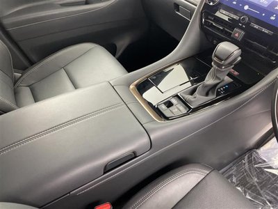 2024 Toyota ALPHARD — миниатюра 17