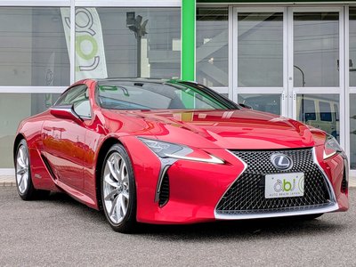 صورة 4 لـ 2017 Lexus LC