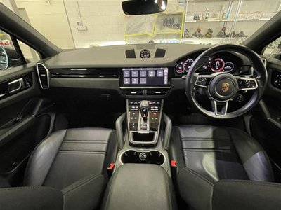 2021 Porsche CAYENNE thumbnail 44