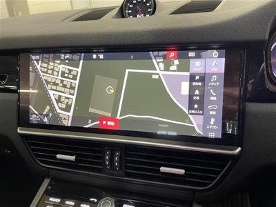 2021 Porsche CAYENNE photo 4