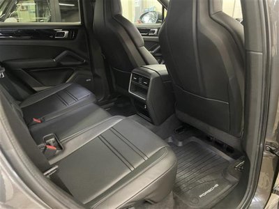 2021 Porsche CAYENNE thumbnail 29