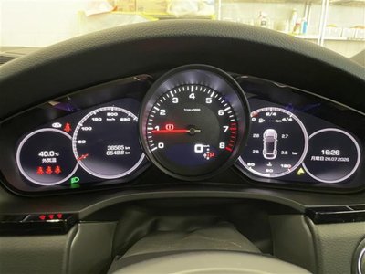 2021 Porsche CAYENNE photo 15