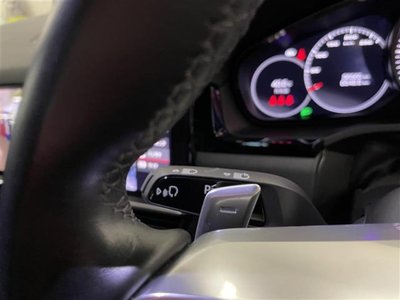 2021 Porsche CAYENNE photo 16