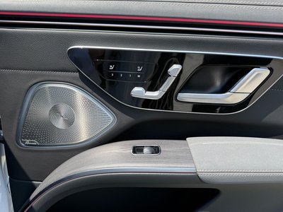 2026 Mercedes-BENZ EQS photo 14