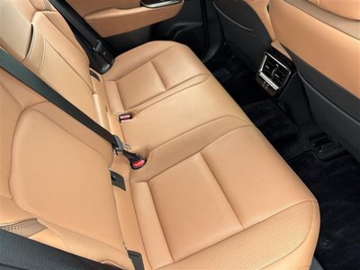 صورة 30 لـ 2025 Toyota CROWN SPORT