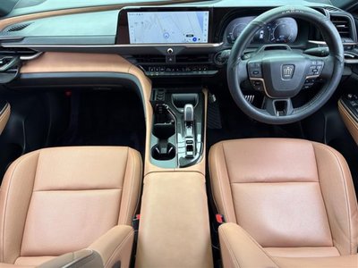 صورة 4 لـ 2025 Toyota CROWN SPORT