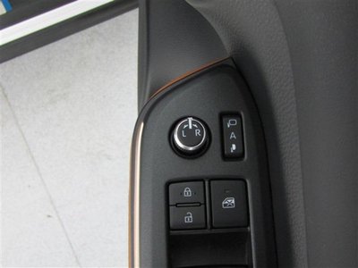 صورة مصغرة 40 لـ 2023 Toyota CROWN CROSSOVER