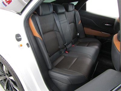 صورة مصغرة 52 لـ 2023 Toyota CROWN CROSSOVER