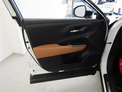 صورة مصغرة 46 لـ 2023 Toyota CROWN CROSSOVER
