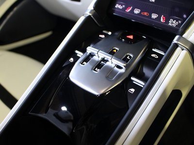 2024 Ferrari ROMA SPIDER 照片 14