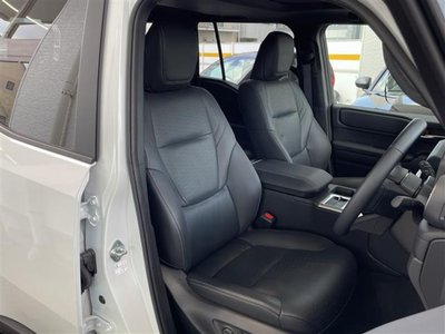 2025 Toyota LAND CRUISER 250 — фото 8