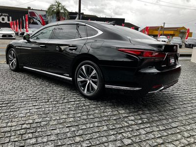 2021 Lexus LS photo 6