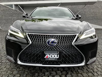 2021 Lexus LS photo 8